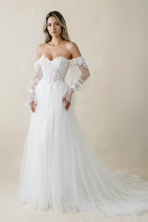 Off-the-Shoulder A Line Long Sleeves Tulle Wedding Dress in White